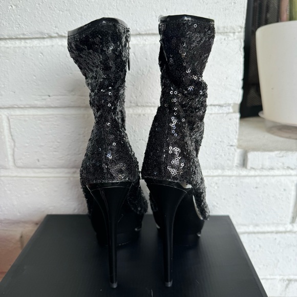 Pleaser *6" HEEL, 1 1/2" PF SEQUINED OPEN TOE ANKLE BOOT, SIDE ZIP, size 6 - Picture 7 of 8